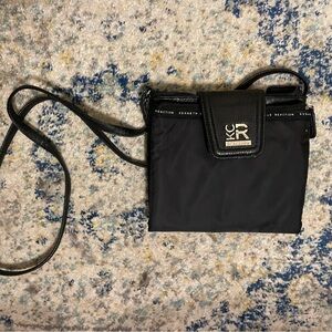 Kenneth Cole small crossbody bag
